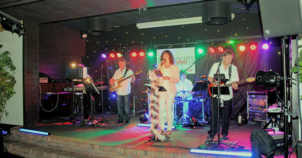 Coverband Paramounts