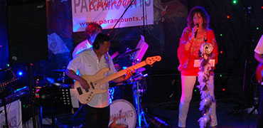 Coverband Paramounts